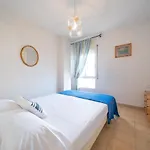 Greta Apartment *